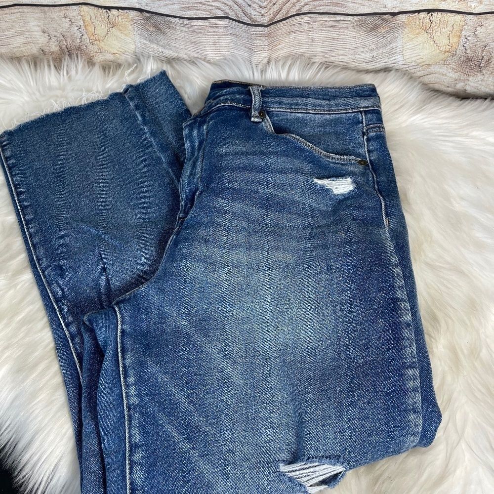 Blank NYC The Madison Crop High Rise Distressed Ripped‎ Jeans Sz 31